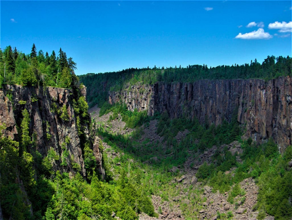 Ouimet Canyon